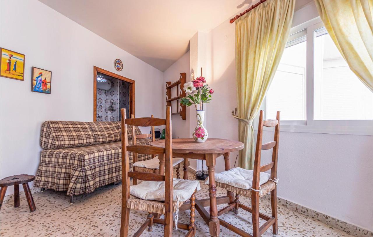 Awesome In With 1 Bedrooms, Wifi&outdoor Swimming Pool *