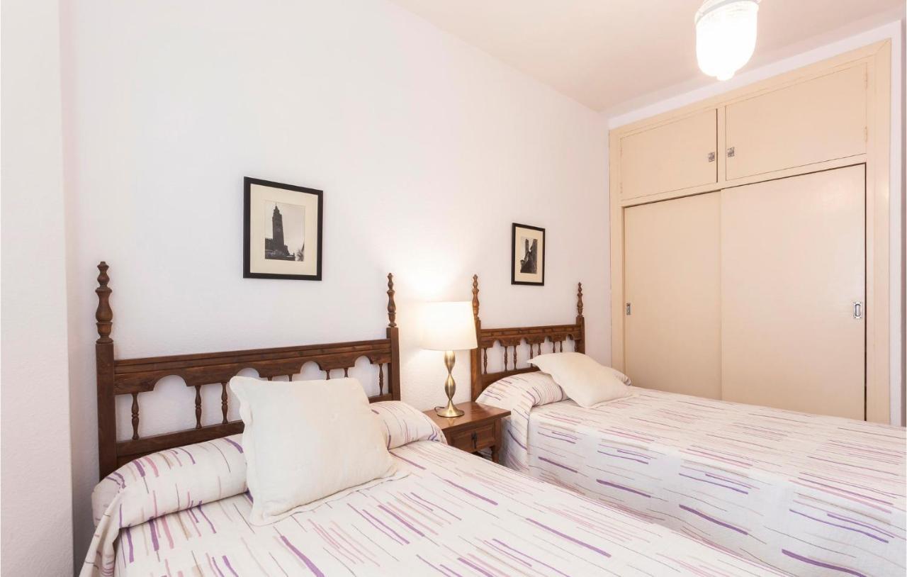 Awesome In With 1 Bedrooms, Wifi&outdoor Swimming Pool *